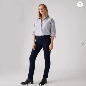 Levi's 312 Shaping Slim Women's Jeans, Size 26